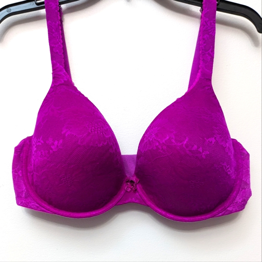 Victoria's Secret Fuchsia Lace T-Shirt Bra